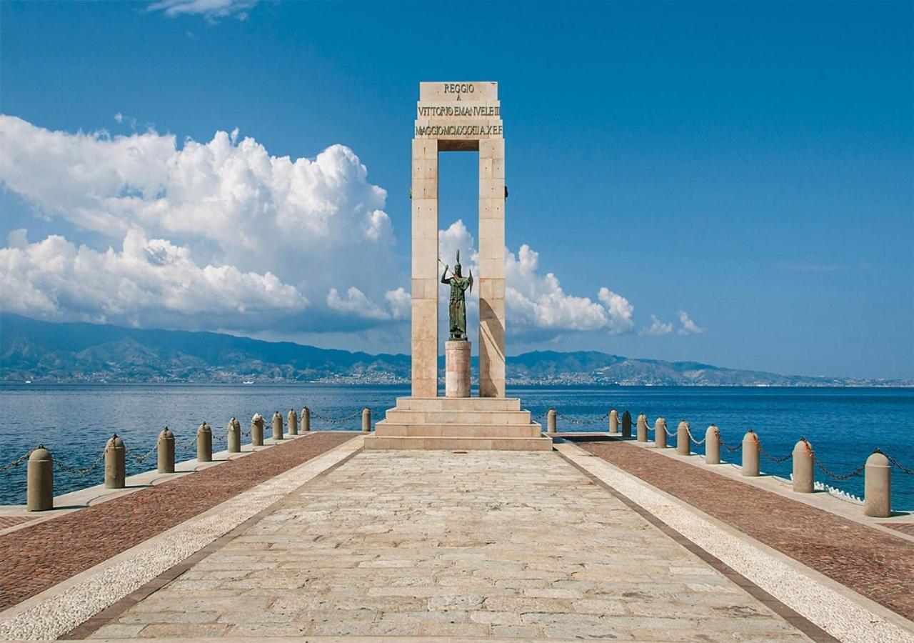 Xenia Luxury Rooms Reggio di Calabria Luaran gambar